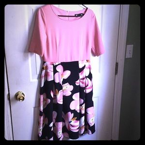 Floral dress Two Toned Below the Knee